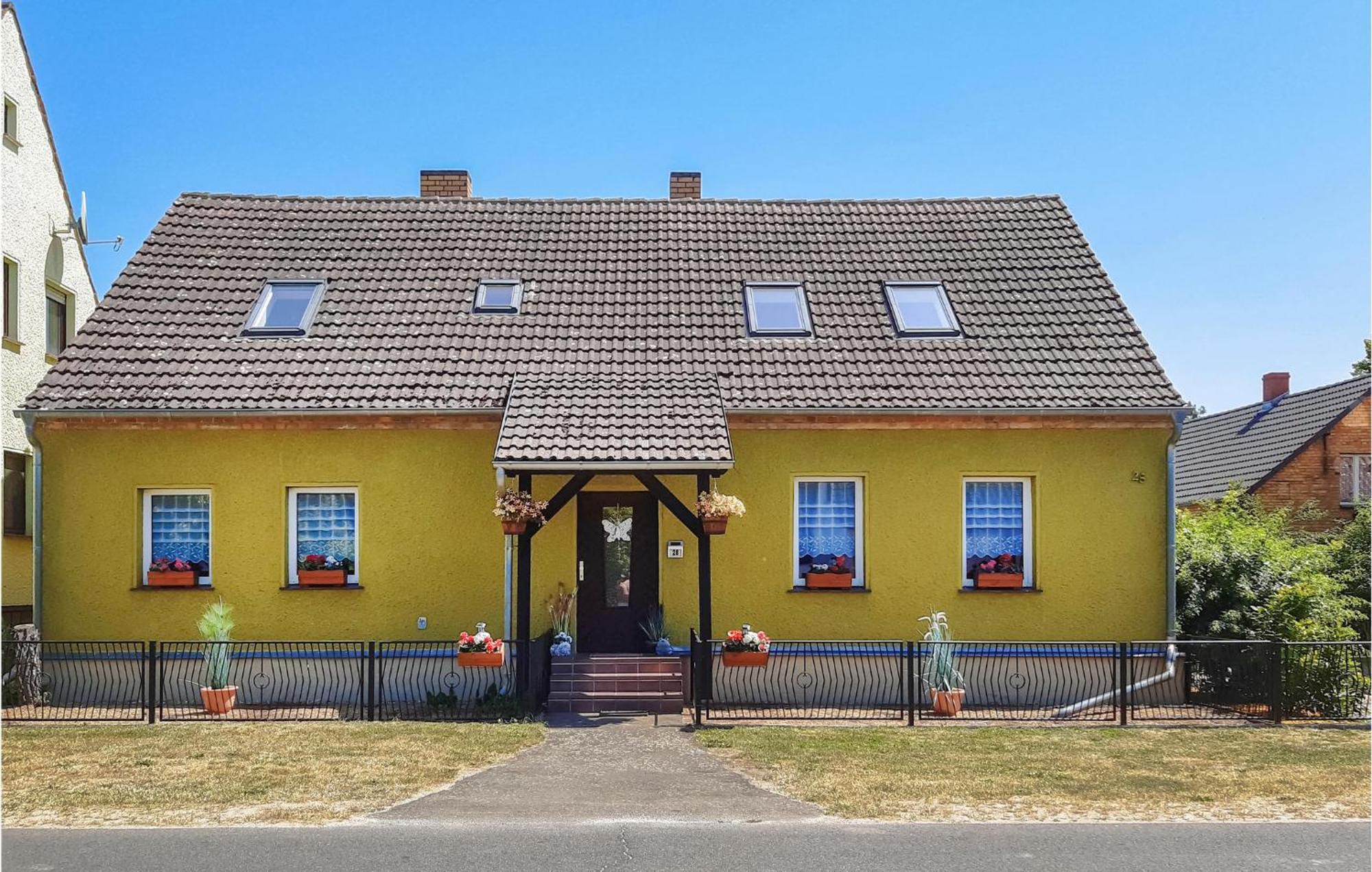 Nice Home In Neu Zauche Ot Caminche With Wifi Caminchen Eksteriør billede