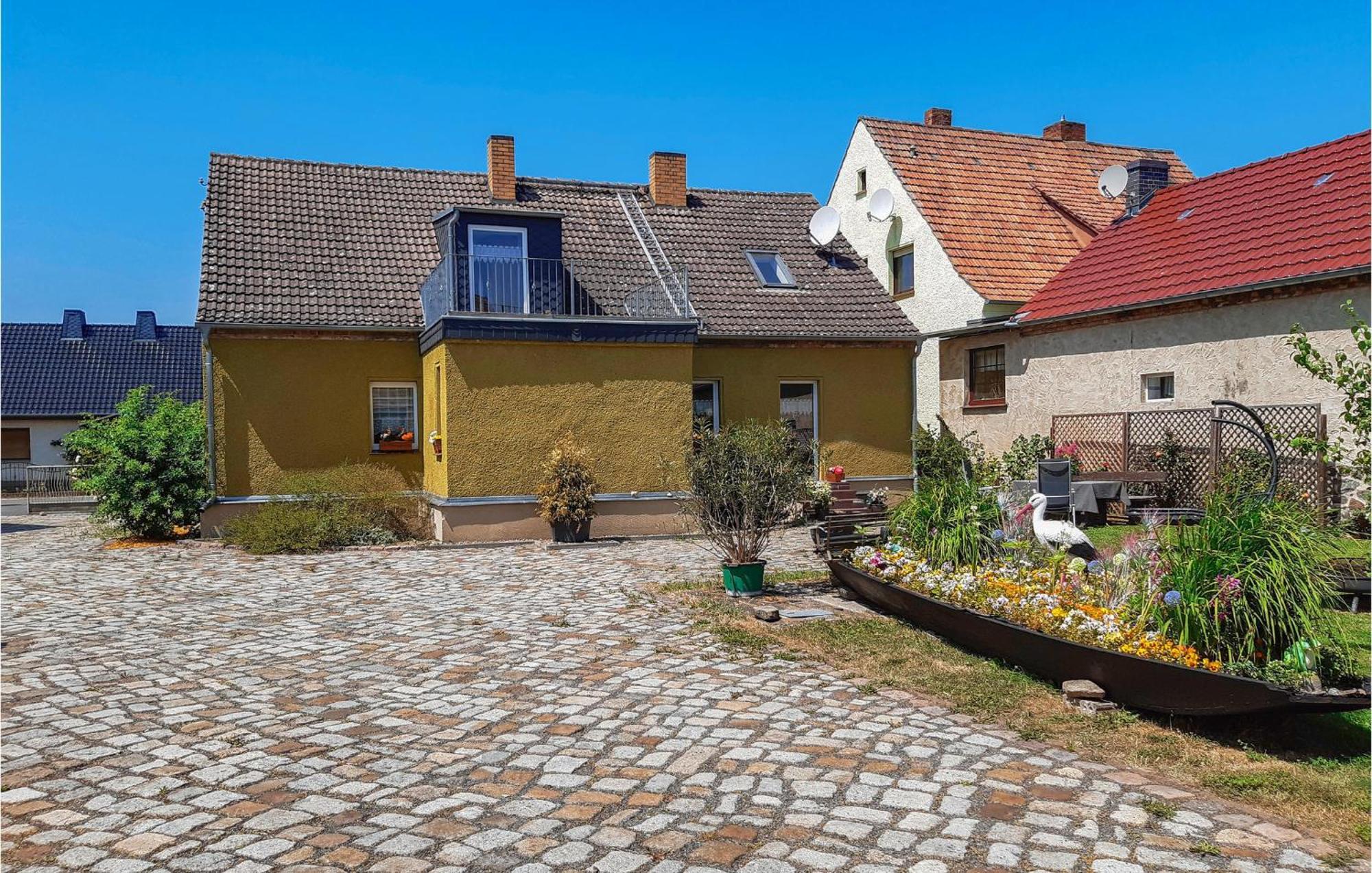 Nice Home In Neu Zauche Ot Caminche With Wifi Caminchen Eksteriør billede