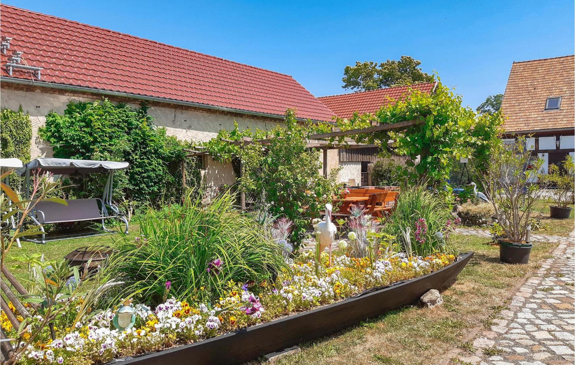 Nice Home In Neu Zauche Ot Caminche With Wifi Caminchen Eksteriør billede